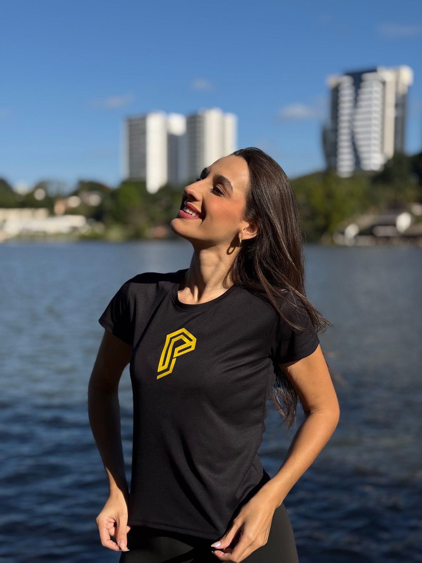 Camiseta Baby Look Feminina Dry Fit Tradicional Preta com Proteção UV
